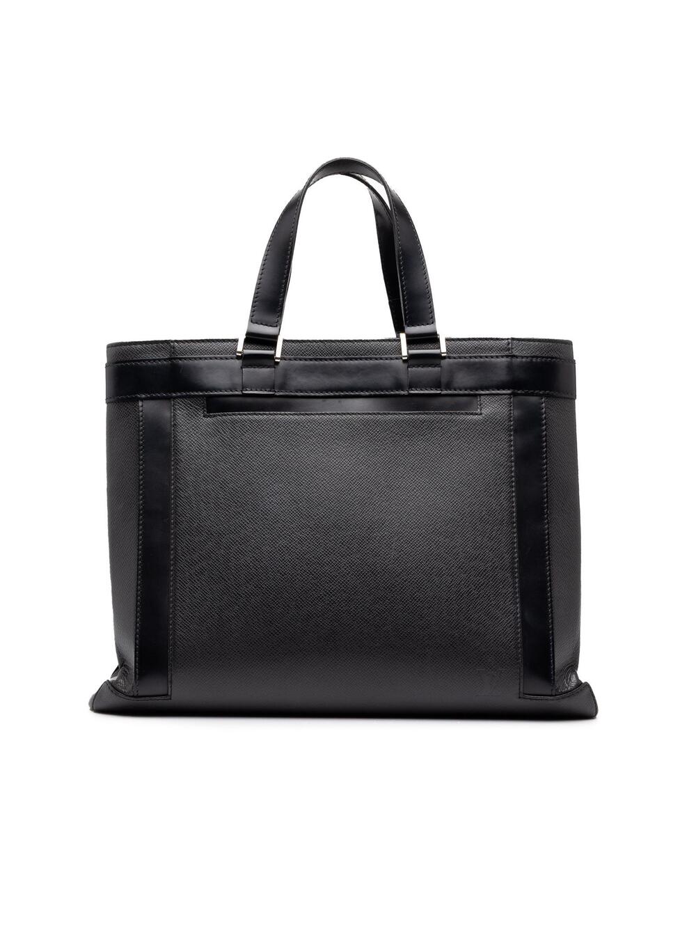 Louis Vuitton Taiga Kasbek Pm Pre-Loved #375440L68B
